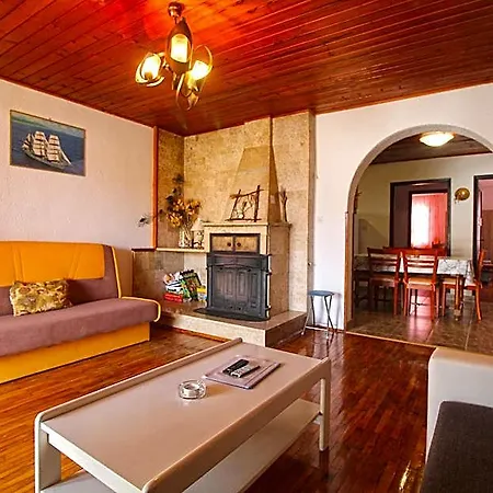 1954 Hotel