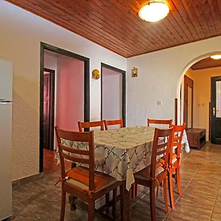 1954 Hotel